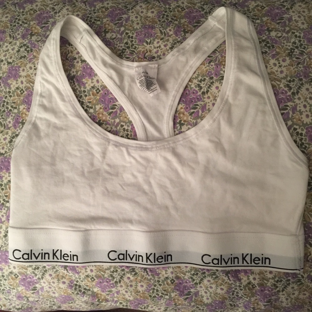 NWOT Calvin Klein sports bra